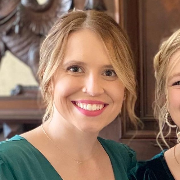 Meet your Posher, Ali - Picture 1 of 1